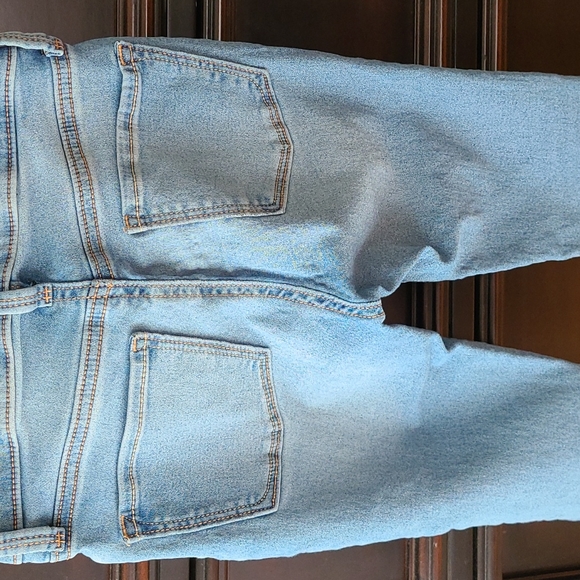 * Gently Used Old Navy Ballerina Jeggings Size 12 - Picture 7 of 8